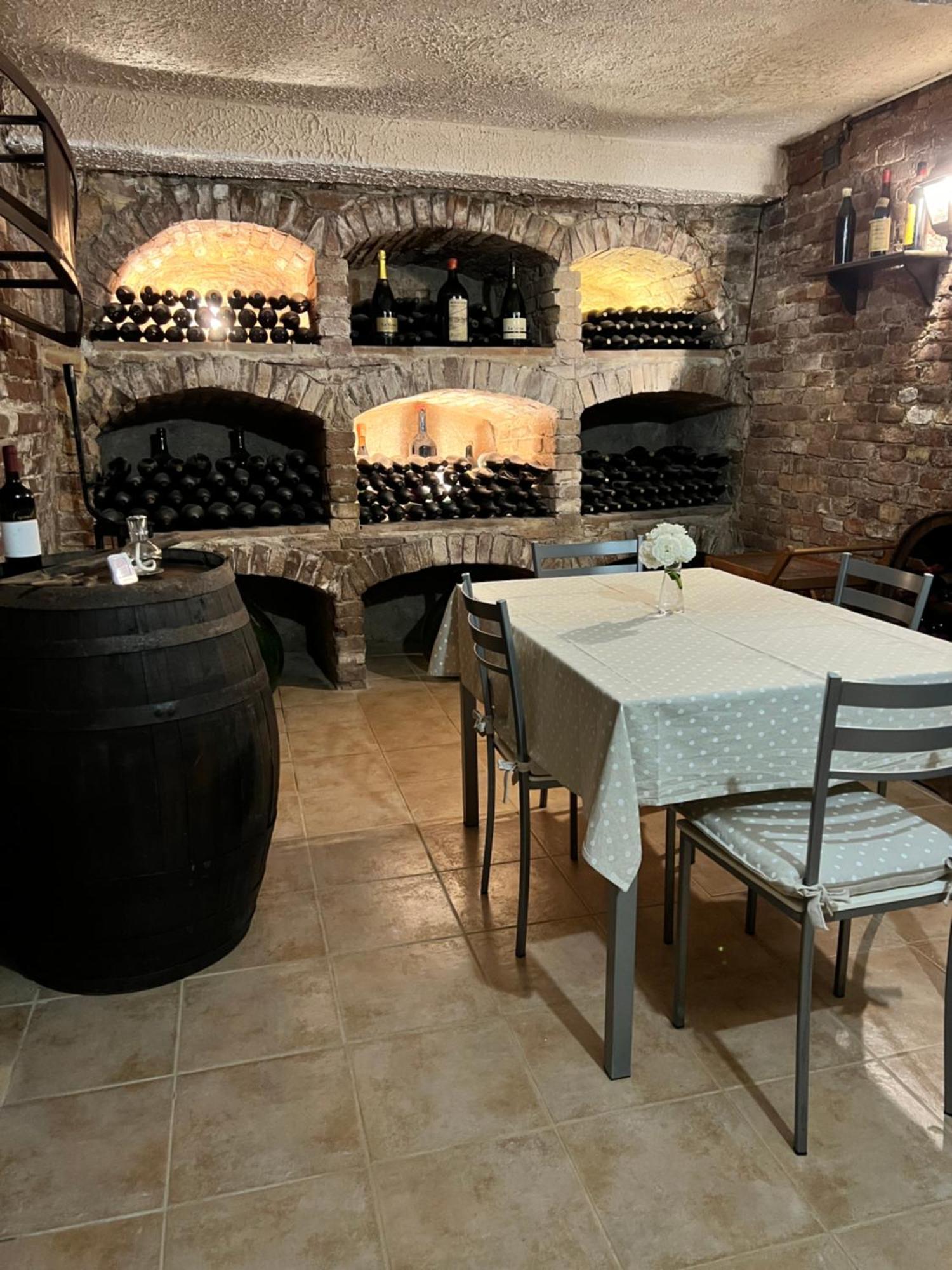 Bed and Breakfast Cascina Il Volo Монкальво Экстерьер фото